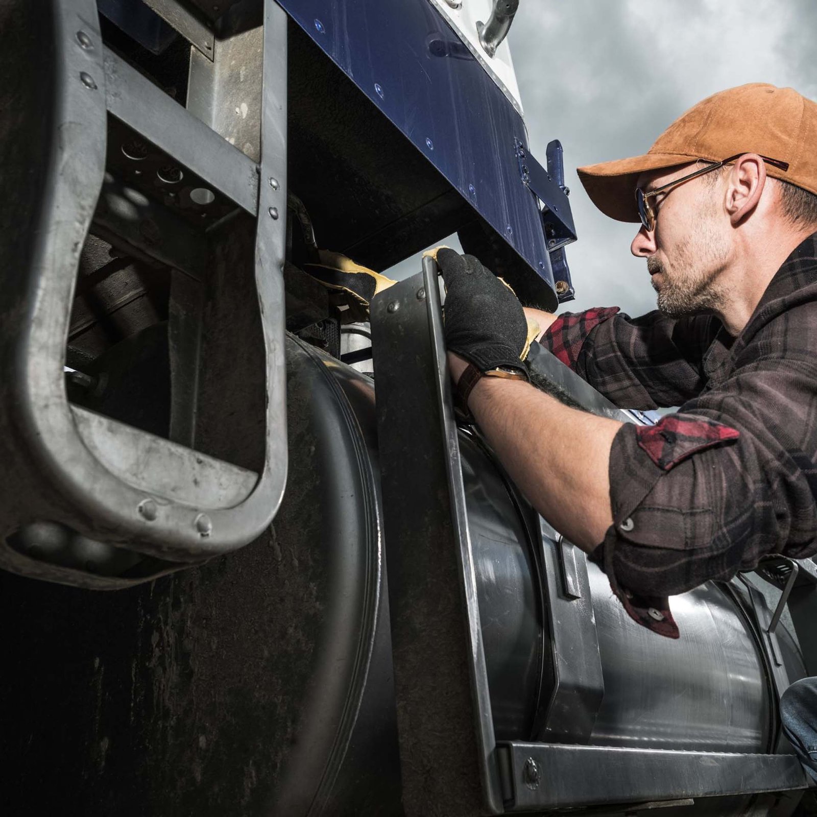 Clutch replacement work on a semi truck at Diesel Truck Repair LLC